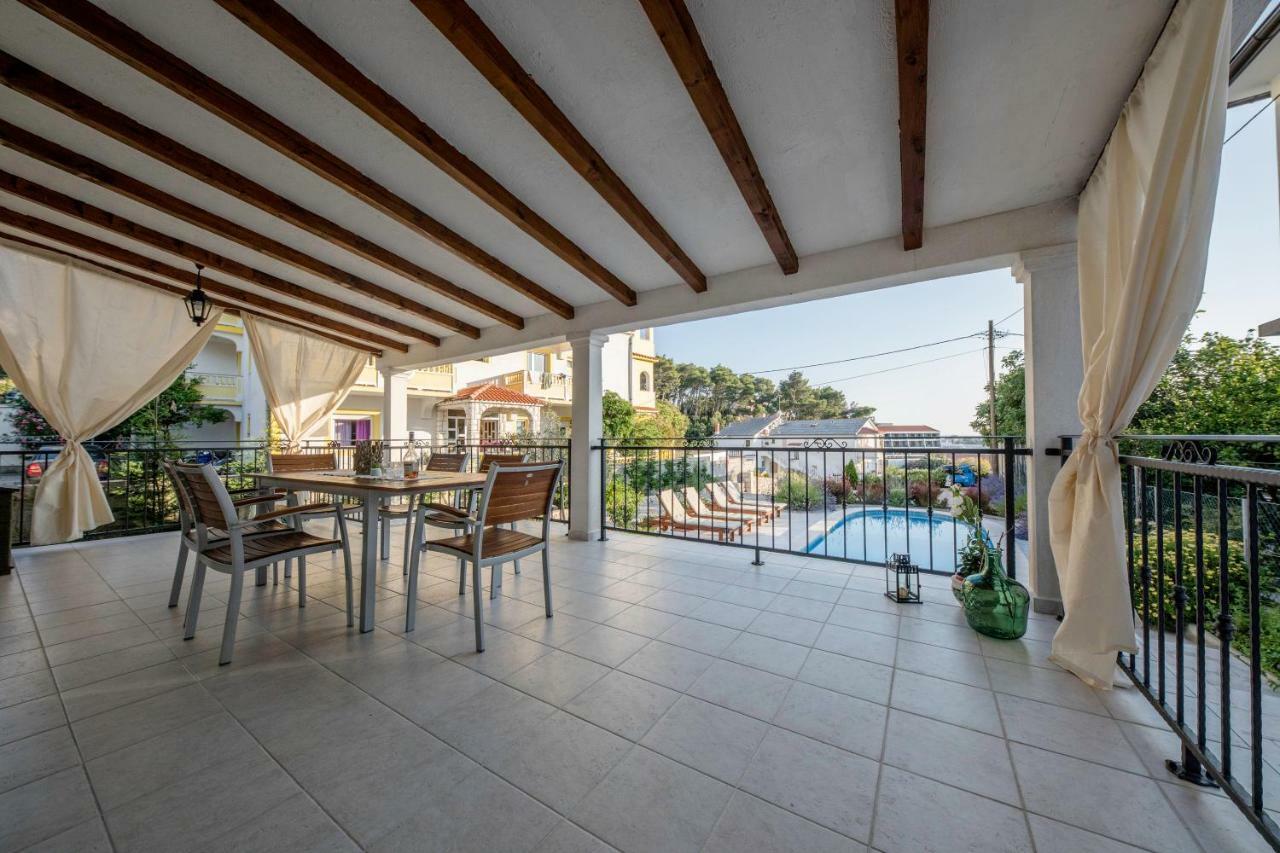 Villa Bella Banjol Exterior foto